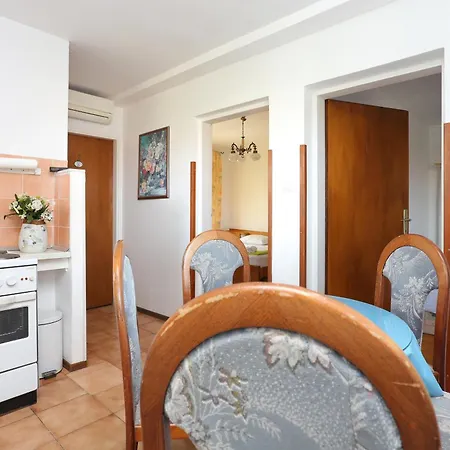 By The Sea Orij, Omis - 7534 Apartment Dugi Rat